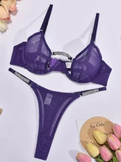 Ensemble soutien-gorge string et culotte violet minimaliste en strass transparents