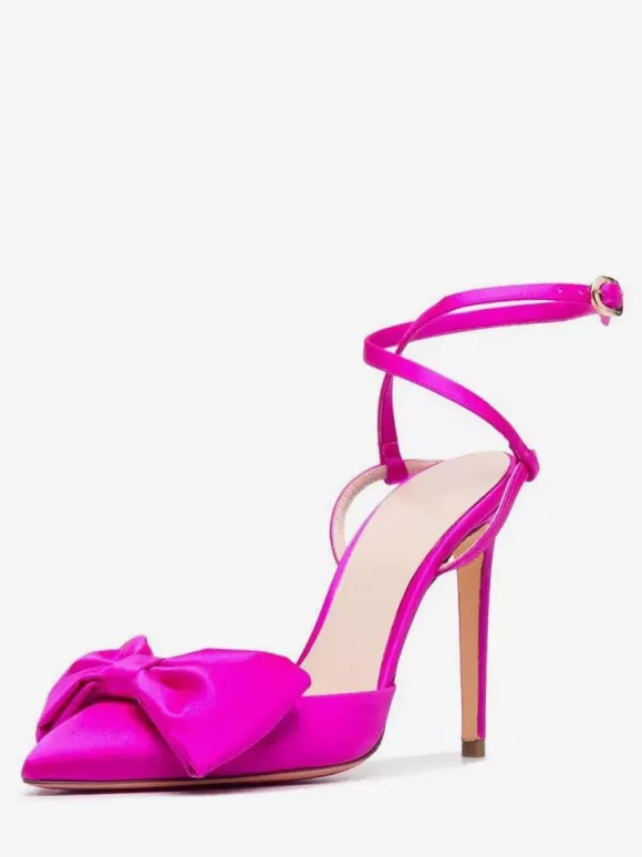 Escarpins à talons aiguilles et bout pointu en satin avec n艙ud et lacets