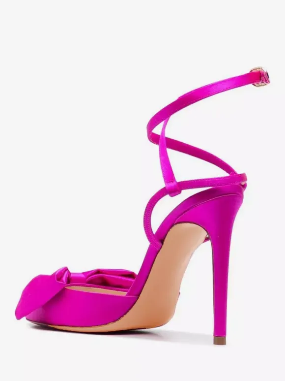 Escarpins à talons aiguilles et bout pointu en satin avec n艙ud et lacets