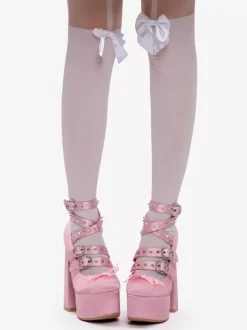 Escarpins Lolita rose clair style Y2K à brides croisées et boucles talons compensés en satin