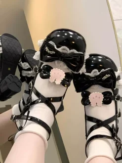 Escarpins Lolita Sweet blanc écru n艙uds bride cheville talon compensé en cuir PU.