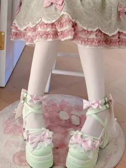 Escarpins Lolita Sweet vert clair à n艙uds en cuir PU à talons épais.