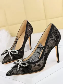 Escarpins noirs à talons hauts bout pointu lacets strass et n艙ud à enfiler
