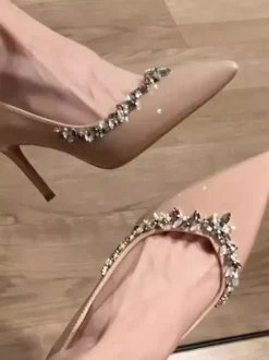 Escarpins à talons aiguilles et talons hauts pour femmes avec tige en PU verni