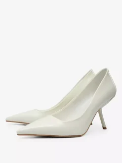 Escarpins à talons hauts rouges et bout pointu pour femmes
