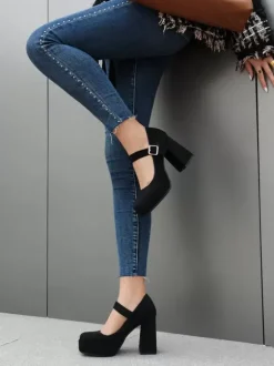 Escarpins À Talons Épais Bout Carré Avec Détails En Métal Chaussures Femmes