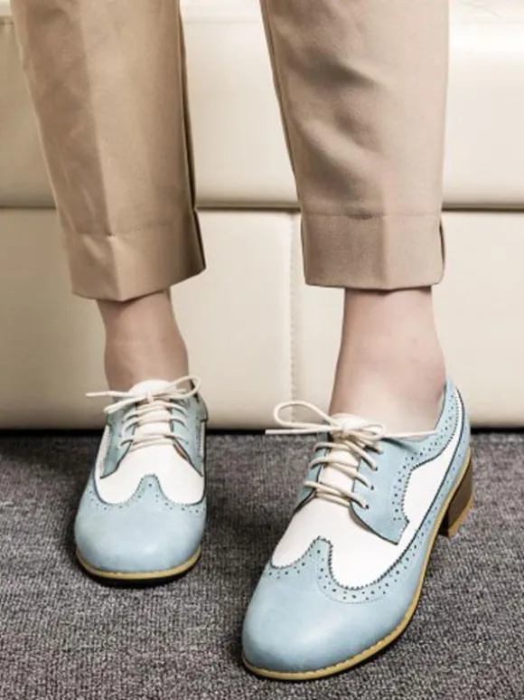 Femmes Oxfords Classic Round Toe Lace Up Chaussures Oxford en cuir Synthétique