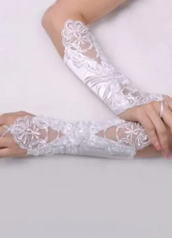 Gants mitaines en dentelle ivoire longueur de coude