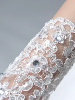 Gants de fille de fleur blanche strass