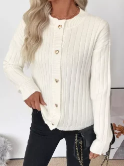 Gilet en maille côtelée à boutons en forme de c艙ur col rond manches longues collection femme 2026