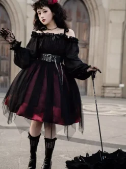 Gothique Lolita OP Robe Noir Bourgogne Vols Manches Longues Épaule Nu Lolita Une Pièce Robe