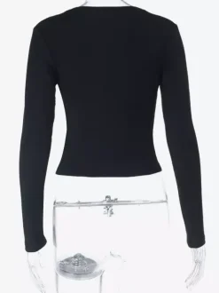 Haut à col V profond et bordure en dentelle pour femme - Chemisier noir sexy et ajusté - Style gothique - Collection printemps 2026