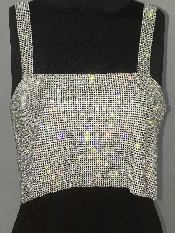 Hauts tendance pour soirées à sequins épaules dénudées sans manches et dos nu.