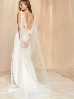 Ivoire Simple Robe De Mariée Gaine Col Carré Sans Manches Dos Nu Stretch Crêpe Tulle Longues Robes De Mariée