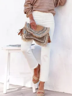 Jeans femme coupe droite style décontracté en denim.