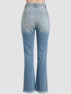 Jean évasé à effet usé et effiloché pour femme - Denim bootcut sexy délavé bleu clair - Tenue de soirée printanière 2026