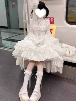 Jupe Gothic Lolita à volants noire et blanche avec ceinture