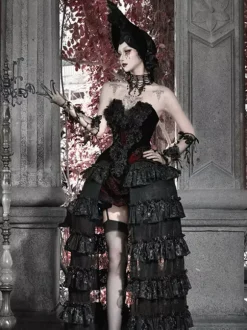 Jupe Lolita gothique noire et rouge SK à volants et taille haute avec traîne spectaculaire