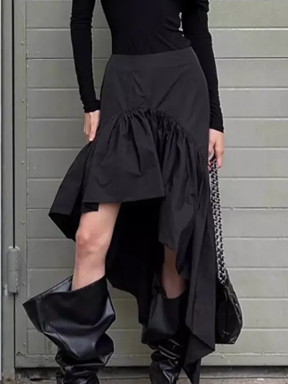 Jupes noires courtes asymétriques pour femmes