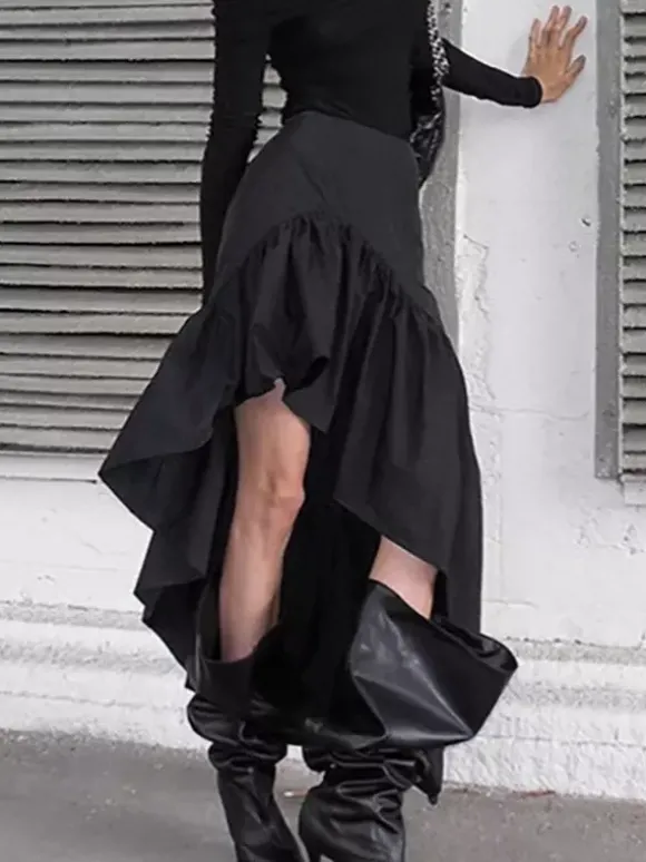 Jupes noires courtes asymétriques pour femmes
