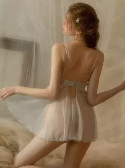 Linge de Mariée Lingerie Femme Nuisette Beige Dentelle Dos Nu Tissu Satin Sexy