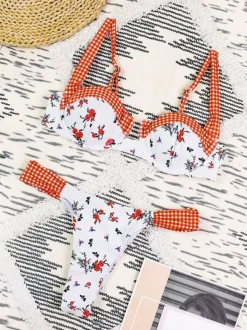Maillot de bain bikini jaune pour femme idéal pour l'été à la plage.