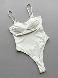 Maillot de bain une pièce pour femme détails métalliques noirs col bijou dos nu maillot de bain sexy d'été
