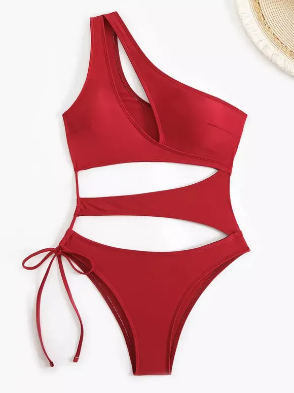 Maillot de bain une pièce monokini à découpe asymétrique pour l'été 2026
