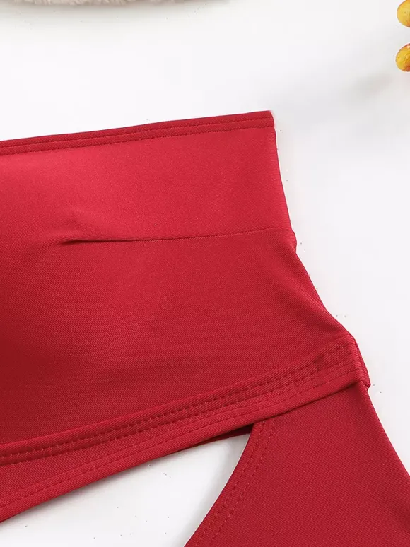 Maillot de bain une pièce monokini à découpe asymétrique pour l'été 2026