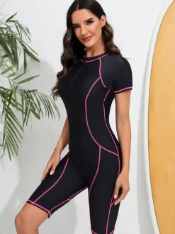 Maillot de bain athlétique shorty à fermeture éclair sur le devant et coutures contrastées
