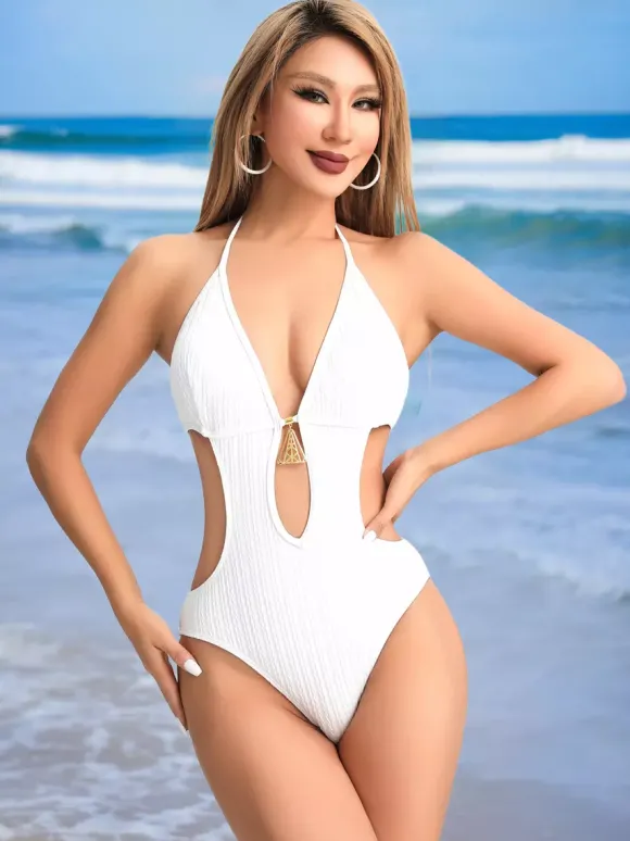 Maillot de bain une pièce uni à découpes en trou de serrure pour l'été 2026