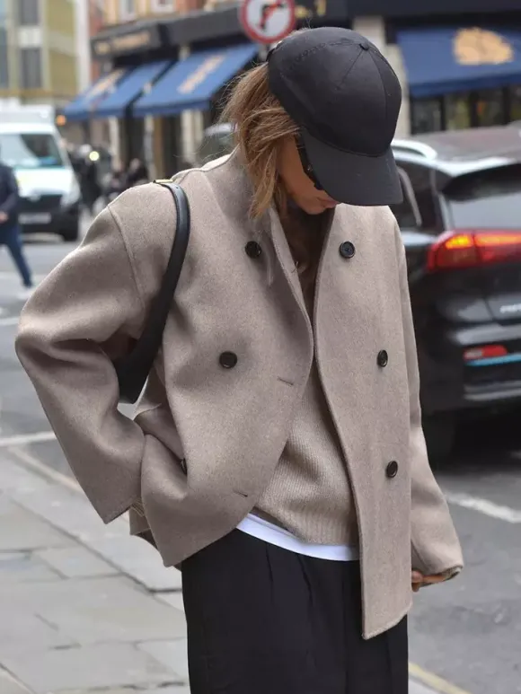 Manteau court croisé pour femme - Vêtement d'extérieur minimaliste à col montant et coupe carrée - Style streetwear printemps 2026 esthétique riche et classique
