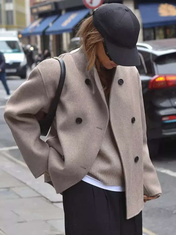 Manteau court croisé pour femme - Vêtement d'extérieur minimaliste à col montant et coupe carrée - Style streetwear printemps 2026 esthétique riche et classique