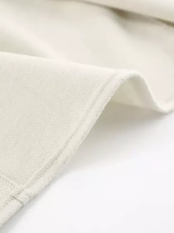 Manteau court femme à col montant - Veste crème coupe oversize - Tenues décontractées et minimalistes pour le printemps 2026
