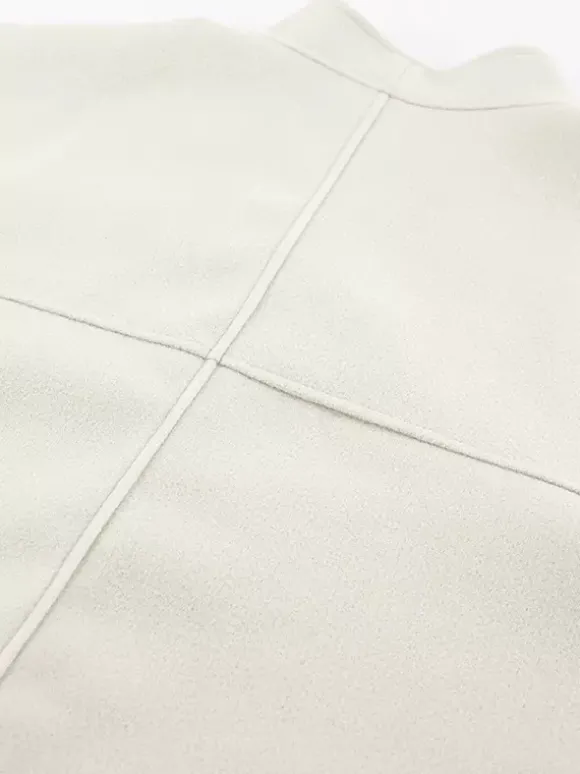 Manteau court femme à col montant - Veste crème coupe oversize - Tenues décontractées et minimalistes pour le printemps 2026