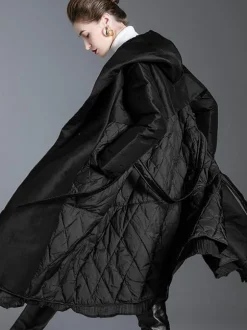 Manteau d'hiver noir à capuche avec ceinture pour femme