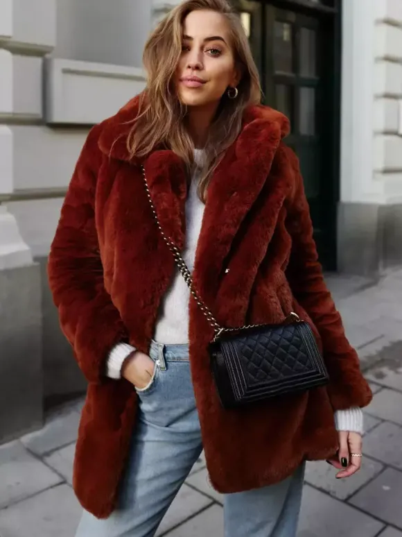 Manteau en fausse fourrure à revers crantés Veste longue chic et écologique pour femme 2026