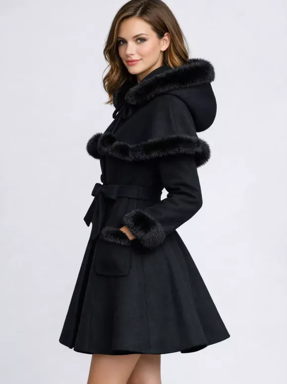 Manteau en laine mélangée bordé de fausse fourrure et ceinturé avec cape à capuche pour femme 2026