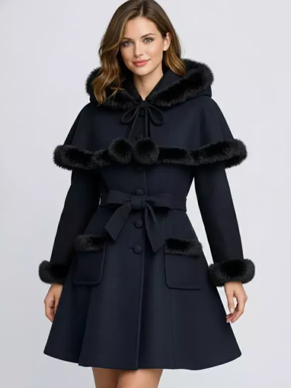 Manteau en laine mélangée bordé de fausse fourrure et ceinturé avec cape à capuche pour femme 2026