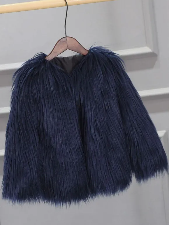 Manteau en fausse fourrure pour femme court et écologique collection hiver 2026