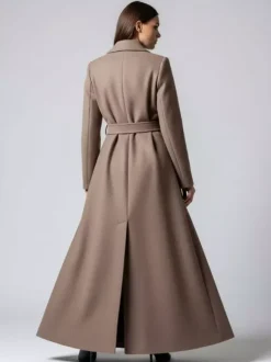 Manteau long maxi en laine avec ceinture revers et grandes poches pour femme (collection 2026)