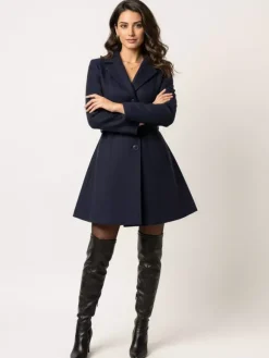 Manteau évasé rouge en laine mélangée avec ceinture pour femme 2026