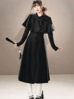 Manteaux Lolita de style ROCOCO ensemble noir n艙uds franges cape pardessus polyester vêtements d'extérieur Lolita d'automne