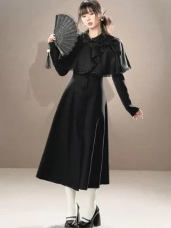 Manteaux Lolita de style ROCOCO ensemble noir n艙uds franges cape pardessus polyester vêtements d'extérieur Lolita d'automne