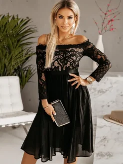 Mini Robes Robe Courte Noire En Dentelle À Manches Longues Col Bateau