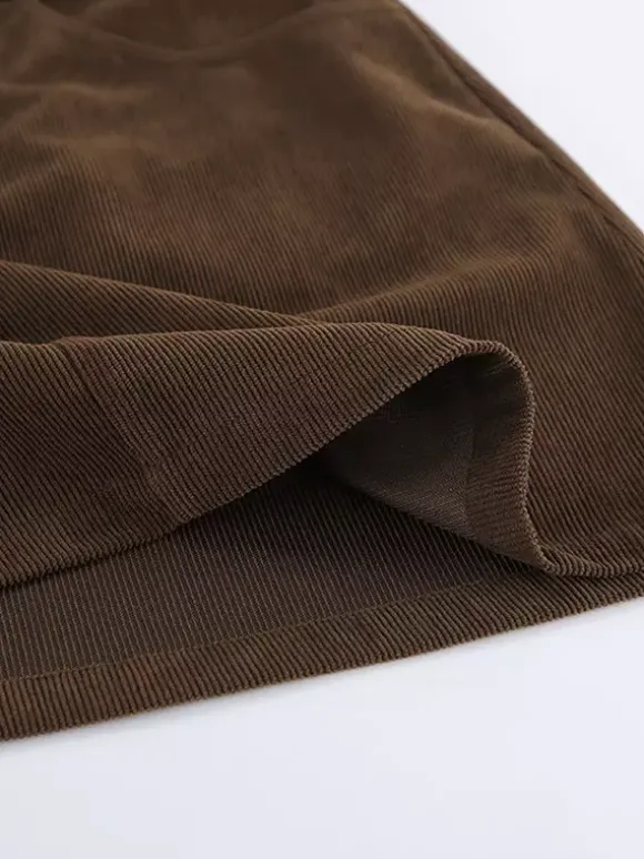 Mini-jupe femme en velours côtelé marron - Coupe rétro taille haute slim trapèze - Collection printemps-été 2026