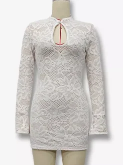 Mini robe en dentelle avec découpes à manches longues et col haut robe moulante sexy pour femme 2026