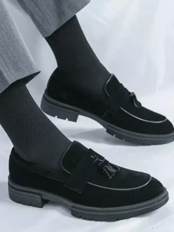 Mocassins à pampilles en daim pour hommes chaussures à enfiler bout rond antidérapantes résistantes à l'usure semelle épaisse