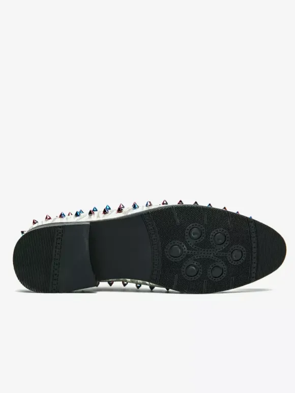 Mocassins à rivets pour hommes à enfiler à bout pointu en cuir végétalien clous décoratifs antidérapants à talon carré décontractés