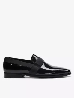 Mocassins noirs pour homme bout rond en cuir véritable.